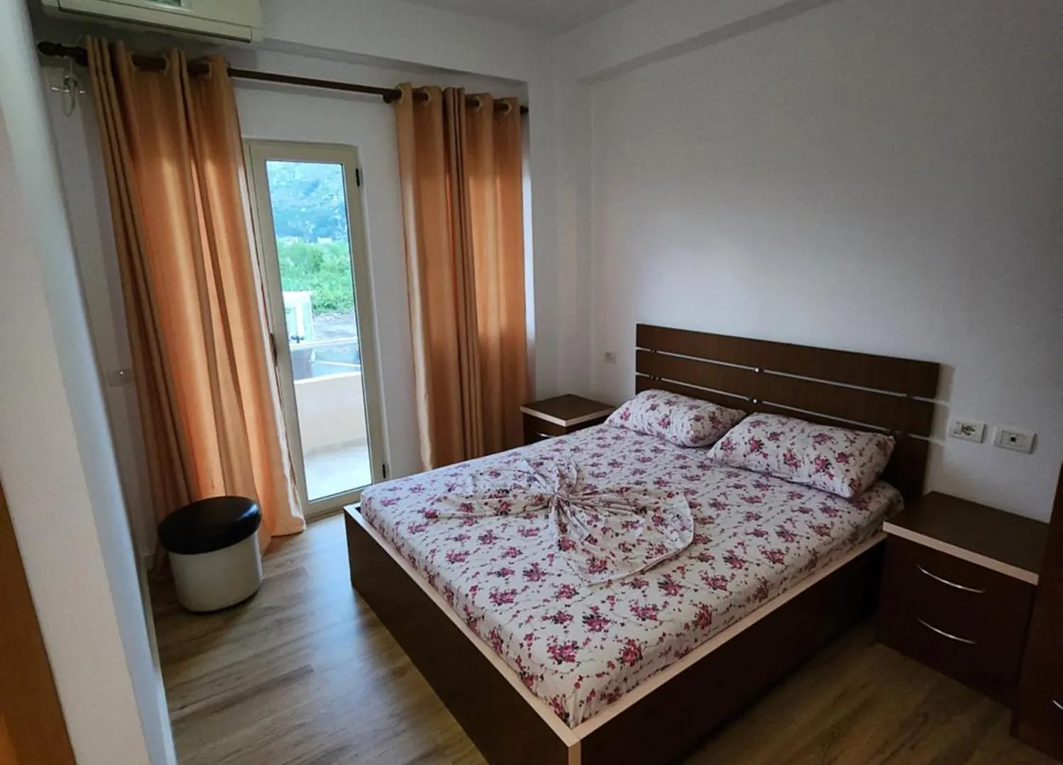 Kriti - Shengjin Hotell
