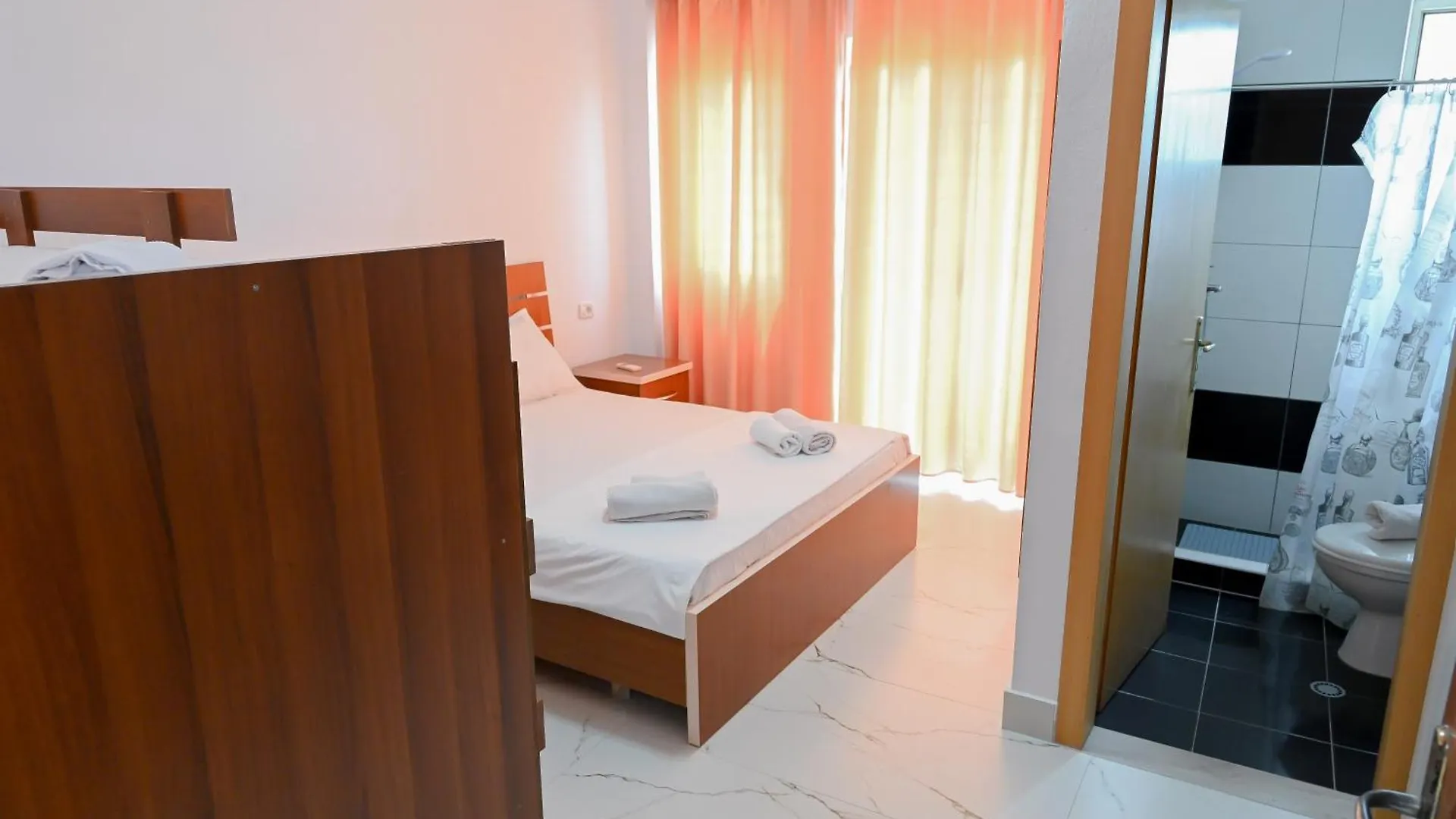 Kriti - Shengjin Hotell