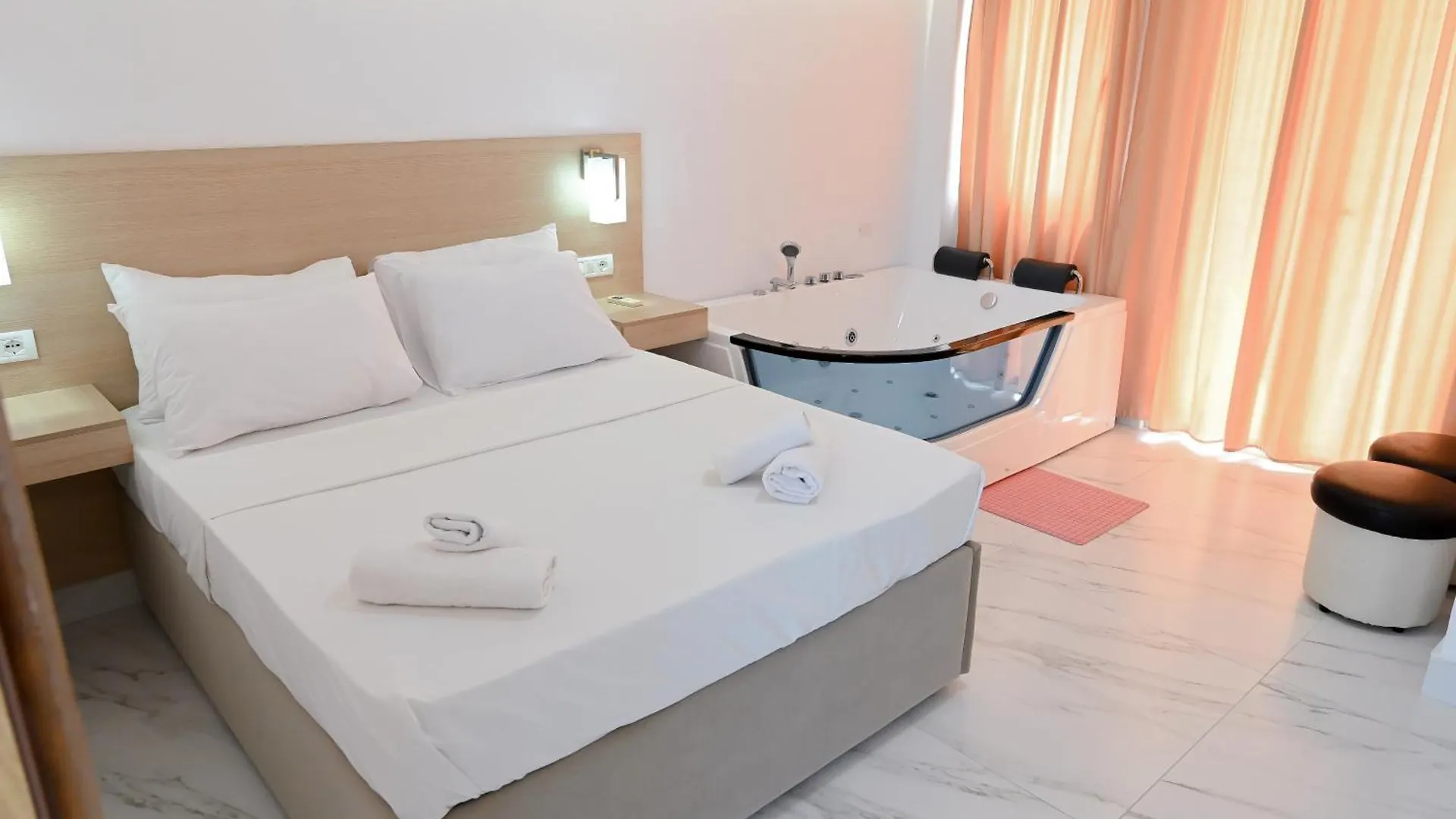 Kriti - Shengjin Hotell 3*,  Albanien